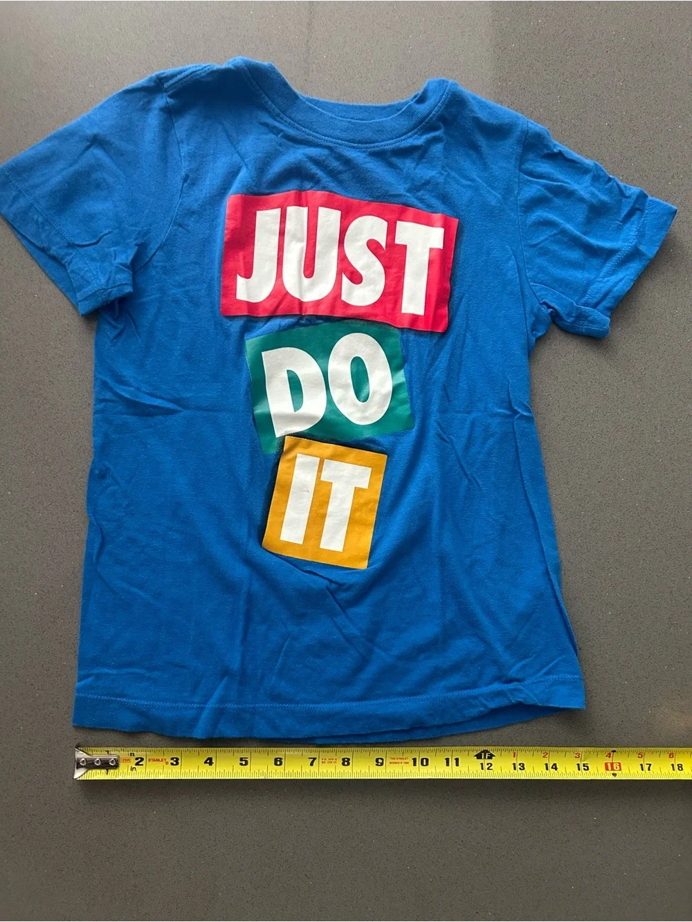 Nike Just Do It Blue T-Shirt Kids Size S…